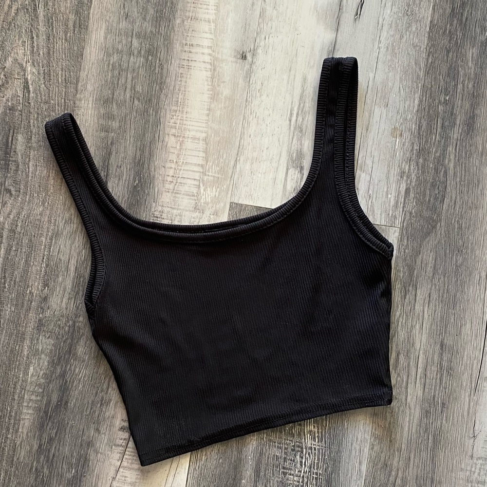 Ribbed tank